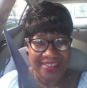 Meet your Posher, Desiree